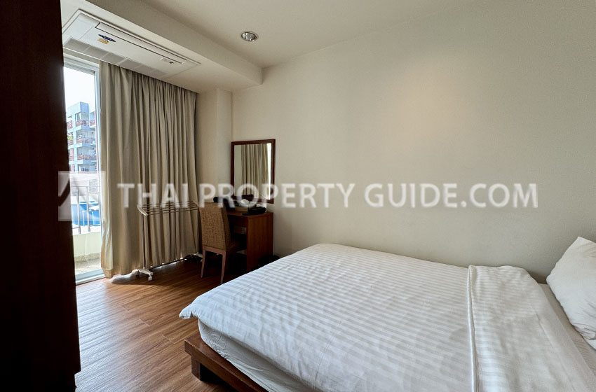 Service Apartment in Phaholyothin 